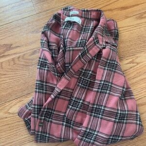 Women’s pink Hollister flannel